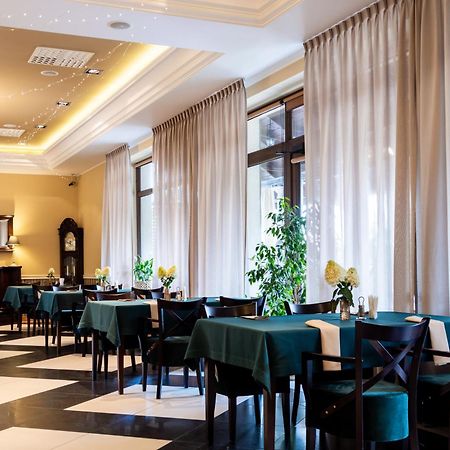 Hotel Kresowiak Siemiatycze Bagian luar foto